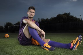 爱游戏平台-双星陨落，TheShy的至暗十五连败与RNG教练席上的生死拷问